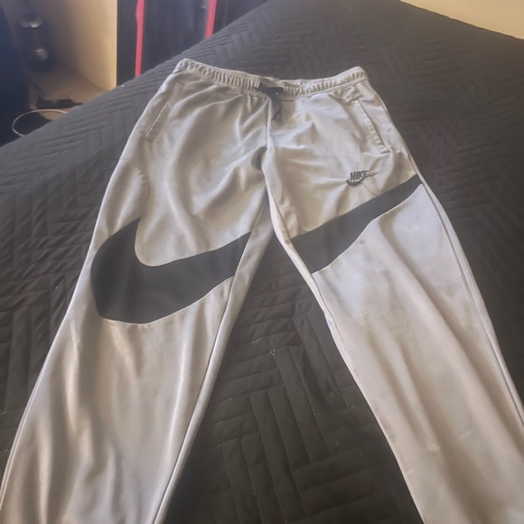 Nike Light Gray Apparel - Picture 3 of 10